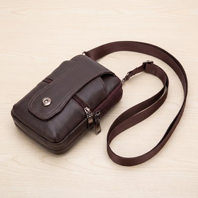 pochette téléphone couleur brun