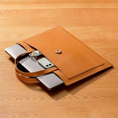 Profil du sac ordinateur femme montrant l'épaisseur