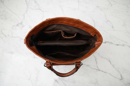 Intérieur spacieux du sac cabas Élégance Quotidienne avec compartiments organisés