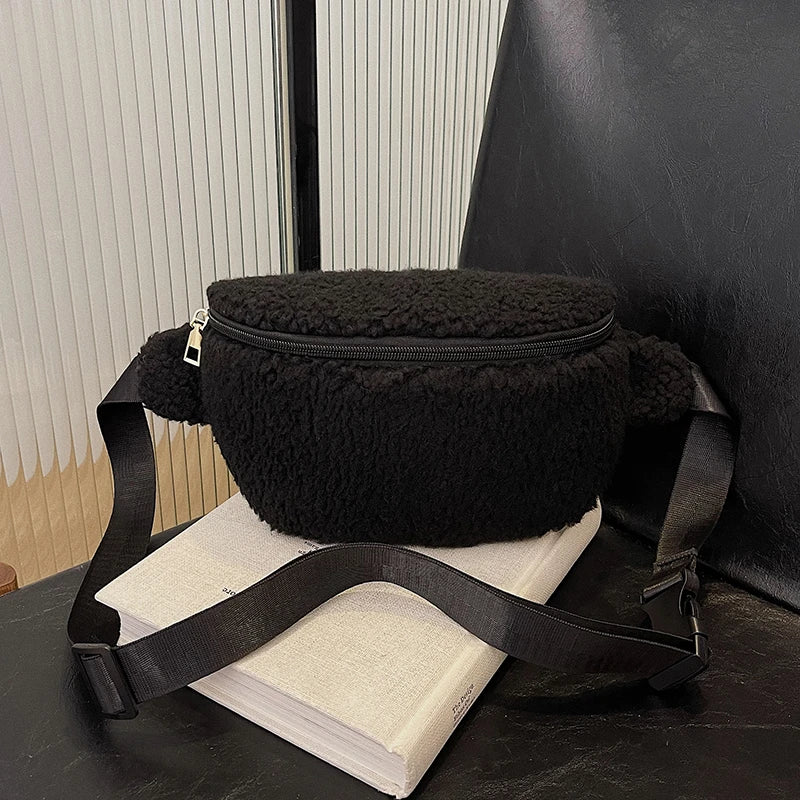 Sac banane sherpa couleur noir intemporel, accessoire urbain tendance