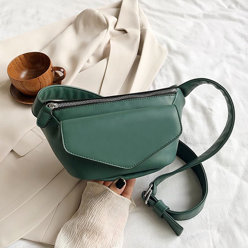 Sac banane couleur vert - modèle tendance urbain