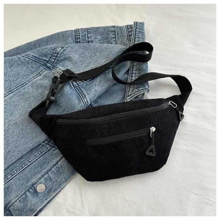 Sac banane femme noir en velours côtelé