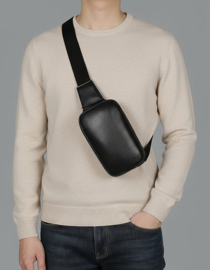 homme portant le sac banane homme en bandoulière