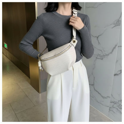 Sac banane  Chaîne - Tendance porté en bandoulière croisée, look moderne et pratique pour la ville
