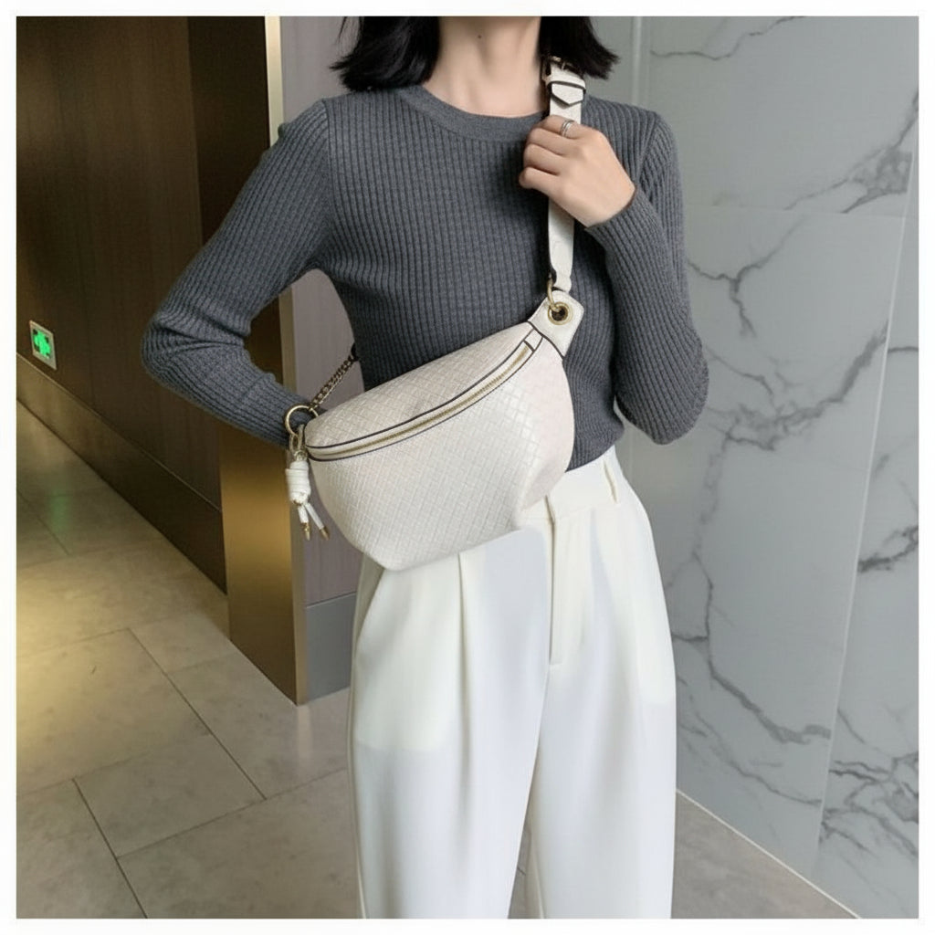 Sac banane tendance porté en bandoulière croisée, look moderne et pratique pour la ville
