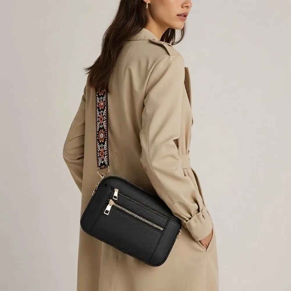 Sac bandoulière élégant vue d'ensemble