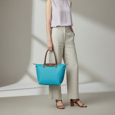 Sac cabas Chic et Pratique, porté à la main