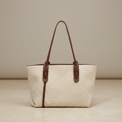 Sac Cabas Tressé Élégant en coloris blanc et anses en marron