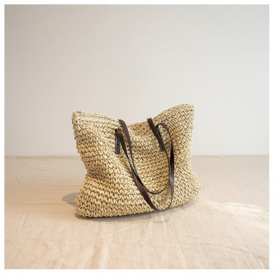 Sac cabas femme  Paille Tressée en coloris blanc cassé