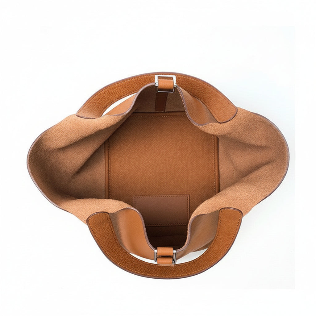  Intérieur du sac en cuir en bandoulière élégance