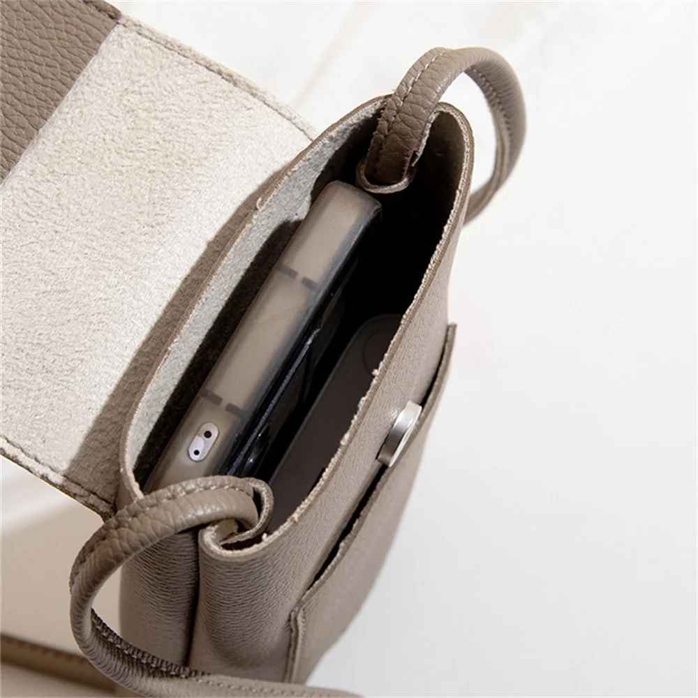 Intérieur organisé du sac téléphone rangements