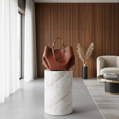 le sac cabas cuir  Élégance transformable de couleur cognac 