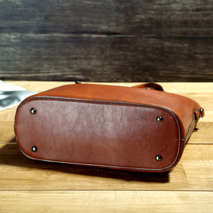 Dessous du sacs cabas élégance  similicuir montrant la finition et la qualité de fabrication